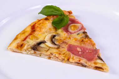 Pizza mantar ve peynir jambon