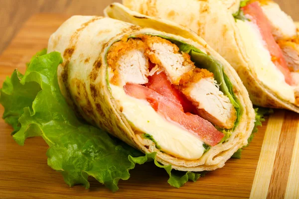 Chicken Bread Roll Salad Leaves — Stock Photo, Image