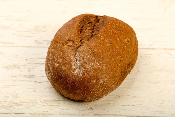Μικρό Ψωμί Κουλούρι Για Πρωινό Πάνω Από Ξύλινα — Φωτογραφία Αρχείου