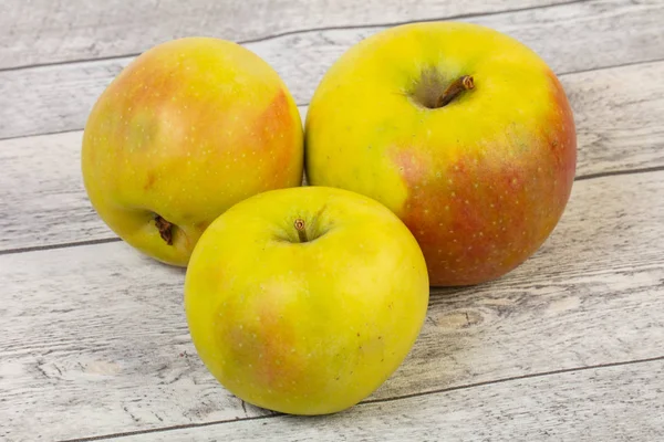 Reife Süße Äpfel Vor Hintergrund — Stockfoto