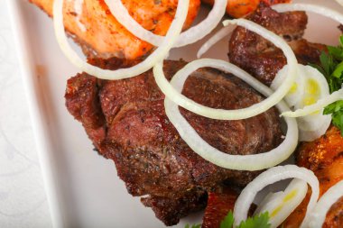 Barbekü mix - tavuk, domuz, sığır eti ve somon