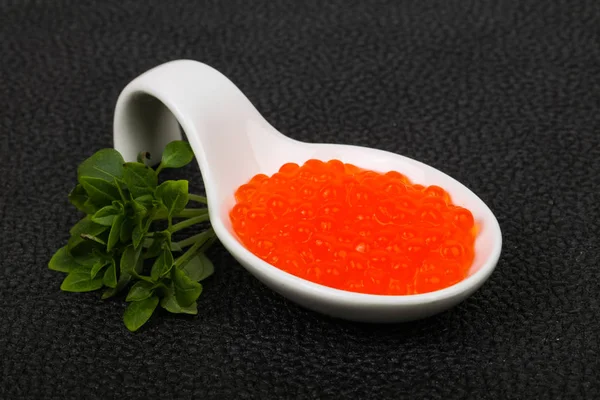 Caviar Rojo Lujo Tazón —  Fotos de Stock