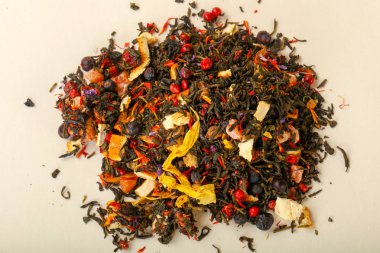 Aroma çay yığın meyve, meyveler ve otlar ile