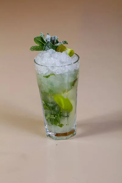 Mojito Ασβέστη Και Δυόσμο — Φωτογραφία Αρχείου