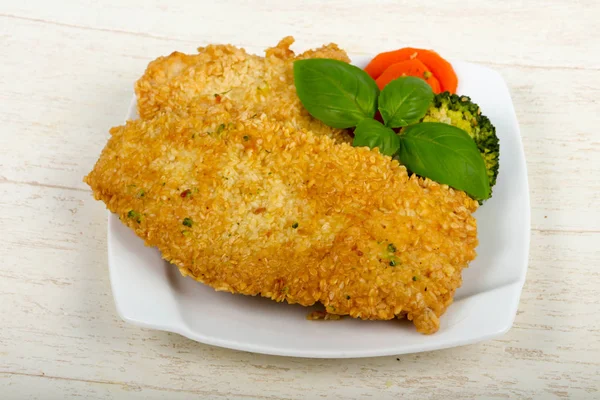 Susam ve haşlanmış sebzeler ile tavuk