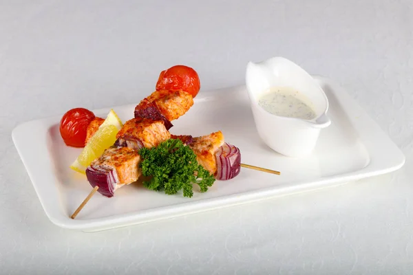 Brochettes Saumon Aux Légumes — Photo