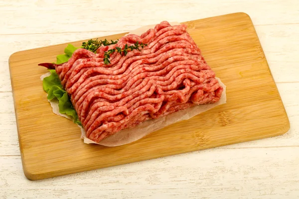 Raw Minced Beef Meat Thyme Hot Pepper — Stock Photo, Image