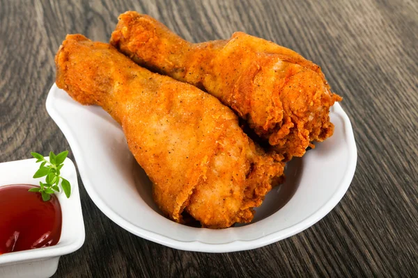 Ketçap ile çıtır tavuk budu