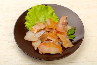 Füme yayın balığı fileto carpaccio