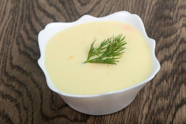 Baharat ile peynir çorbası