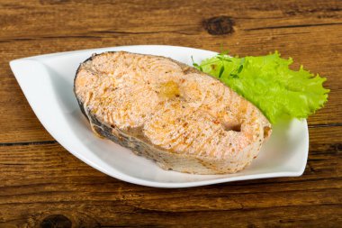 Kekik ile haşlanmış somon