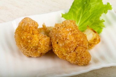 Marul yaprağı ile diyet gevrek karnabahar