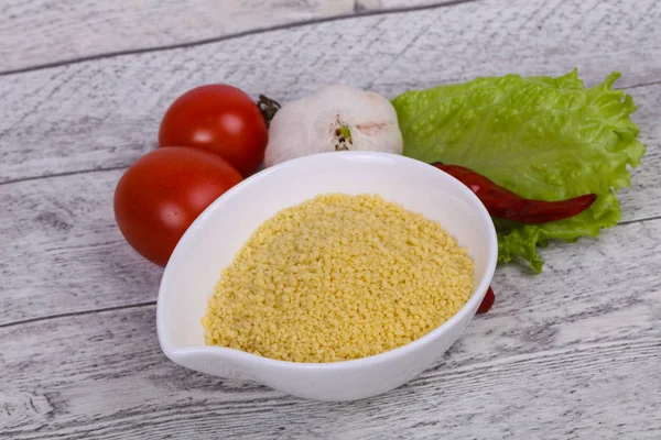 Raw Couscous Bowl Served Salad Leaves Tomato Pepper Ready Coocking — Stock Photo, Image