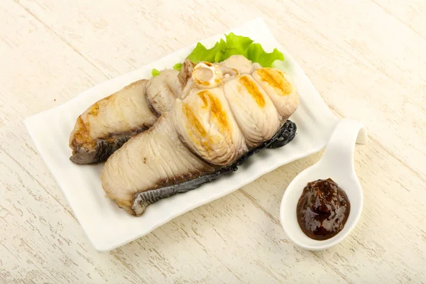 Gegrilde Haai Steak Met Peper Saus Salade Bladeren — Stockfoto