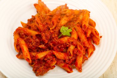 Makarna Penne Bolognese duvar kağıdı arka plan