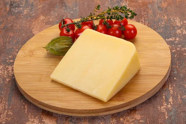 하드 치즈 치즈 조각 — 스톡 사진