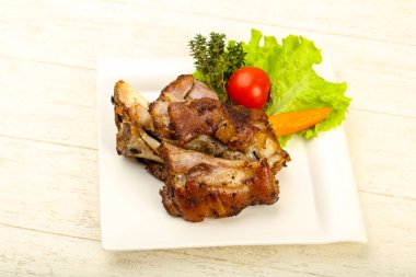 Kavrulmuş domuz diz