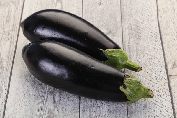 Raw eggplant ready for cooking — Stock Photo, Image