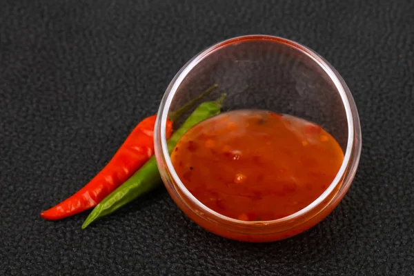 Sweet and spicy chilli sauce — Stock Photo, Image