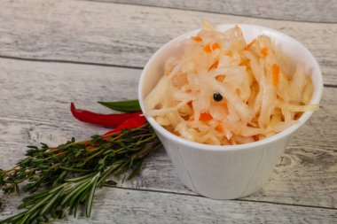 Salamura lahana - lahana turşusu