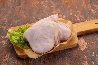Çiğ tavuk kalça