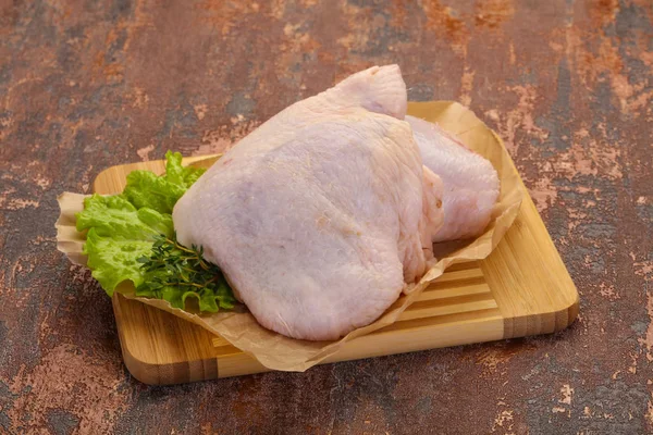 Quadril de frango cru — Fotografia de Stock