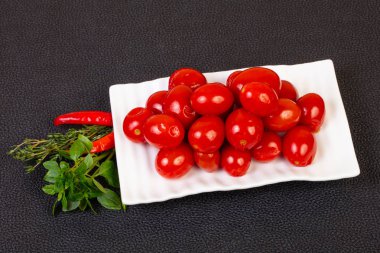 Turşu kiraz domates