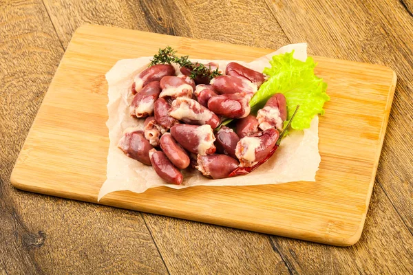 Raw chicken hearts — Stock Photo, Image