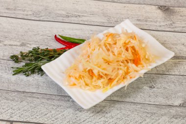 Salamura lahana - lahana turşusu