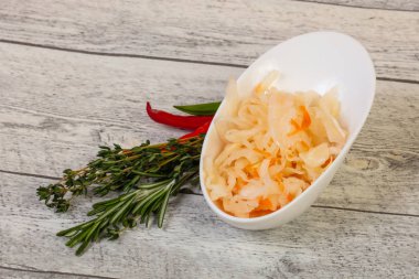 Salamura lahana - lahana turşusu