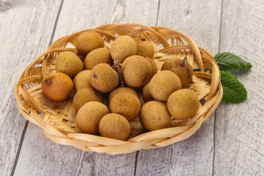 Tropikal meyve sepeti