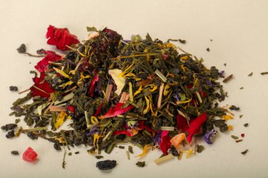 Aroma çay yığın meyve, meyveler ve otlar ile