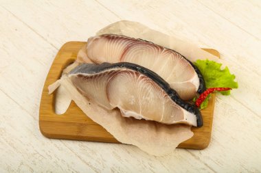 Ham sulu köpek balığı biftek ızgara için hazır