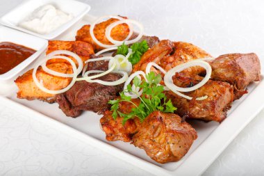 Barbekü mix - tavuk, domuz, sığır eti ve somon