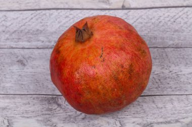 Olgun tatlı nar meyvesi.