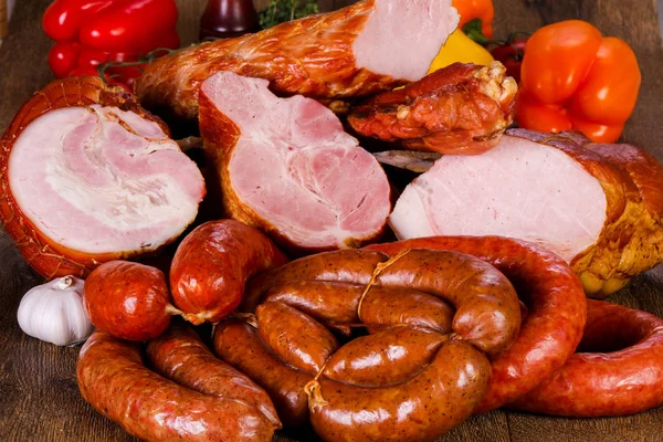 Gerookt Varkensvlees Houten Achtergrond — Stockfoto