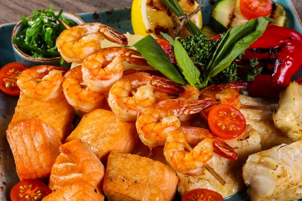 Fish Prawn Plate Served Grilled Vegetables — Stock Photo, Image