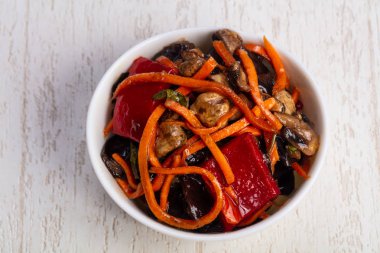 İştah açıcı ızgara salatası