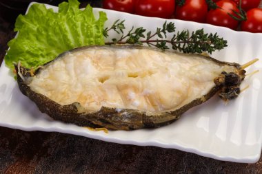 Wolffish biftek pişmiş