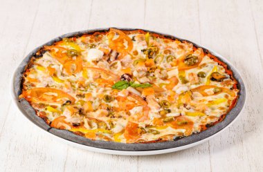 Pizza ile deniz ürünleri