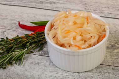 Salamura lahana - lahana turşusu