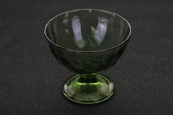 Порожній скляні чаші — стокове фото