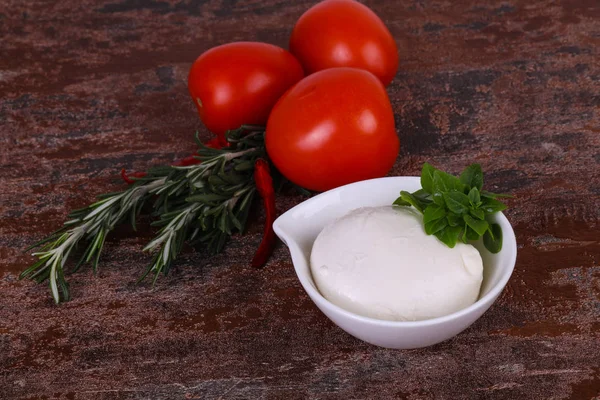 Italienische Mozzarella-Käsekugel — Stockfoto