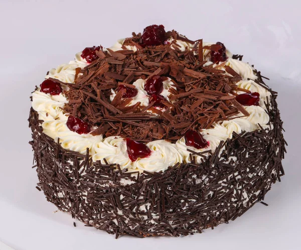 Нежный Шоколад Cake Сливками — стоковое фото