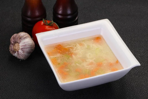 Sopa de frango com macarrão — Fotografia de Stock