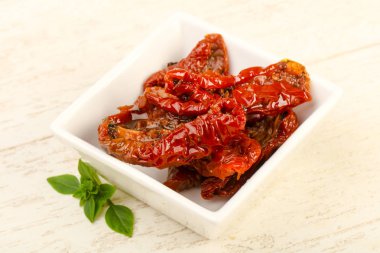 Kurutulmuş domates reçeli