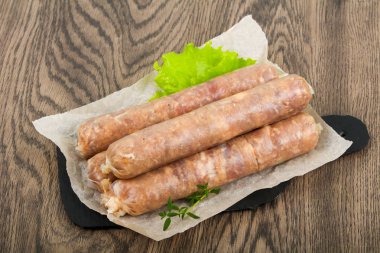 Doğal sosis ızgara için