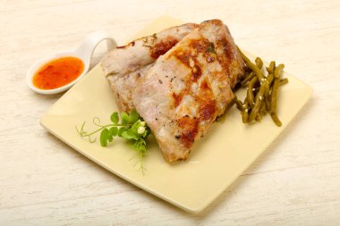 kavrulmuş yedek kaburga