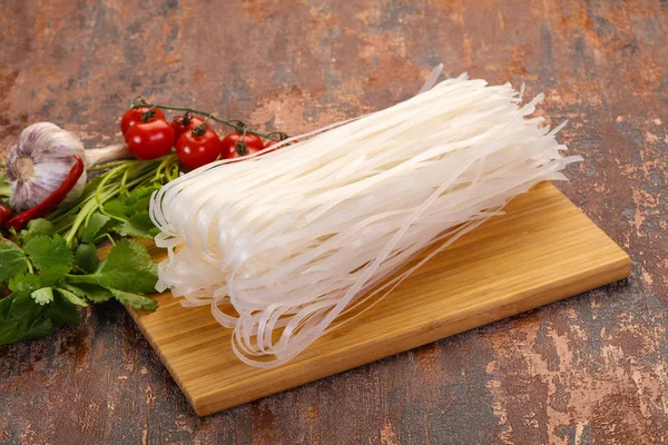 Çiğ pirinç noodle — Stok fotoğraf