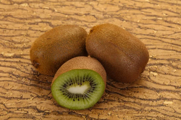 Fresh ripe kiwi — Stock Photo, Image